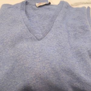 Men’s vintage   light blue  100 percent cashmere sweater.